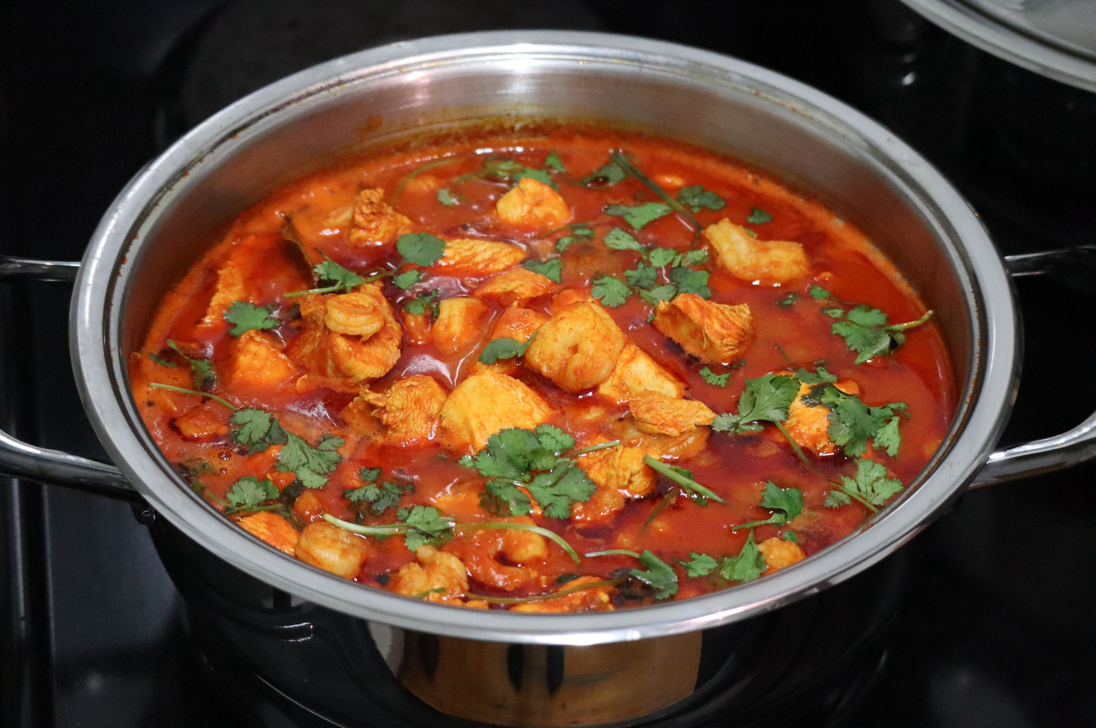 Chicken and best sale prawn curry